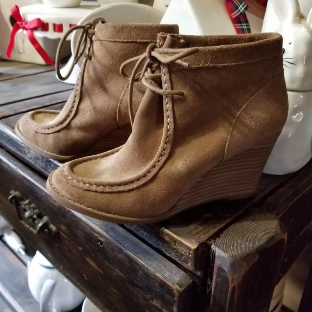 L.K. Bennett Fur Lined Charing Boot - Picture 7 of 8